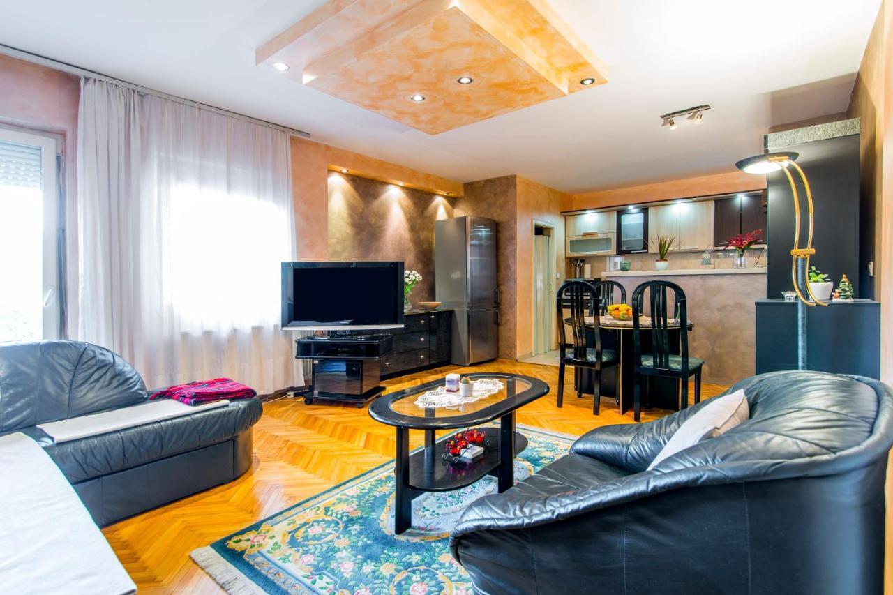 Apartment City Center Novi Sad Esterno foto
