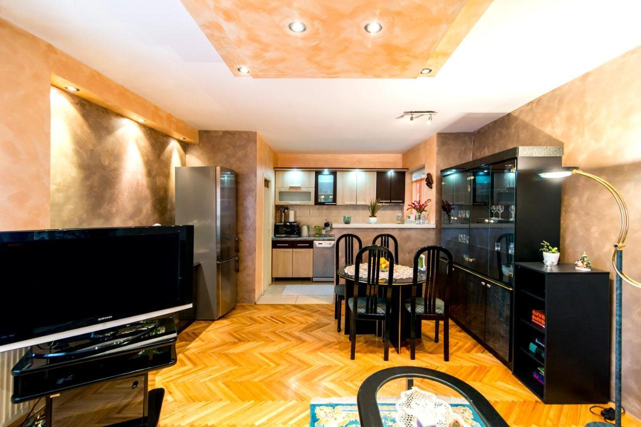 Apartment City Center Novi Sad Esterno foto